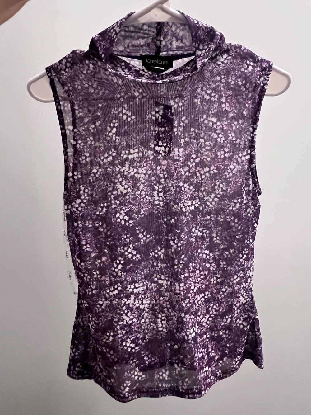 bebe Sleeveless Mock Neck Top in Plum Lace